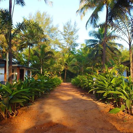 Vishraanti Beach Stay Kumta Exteriör bild