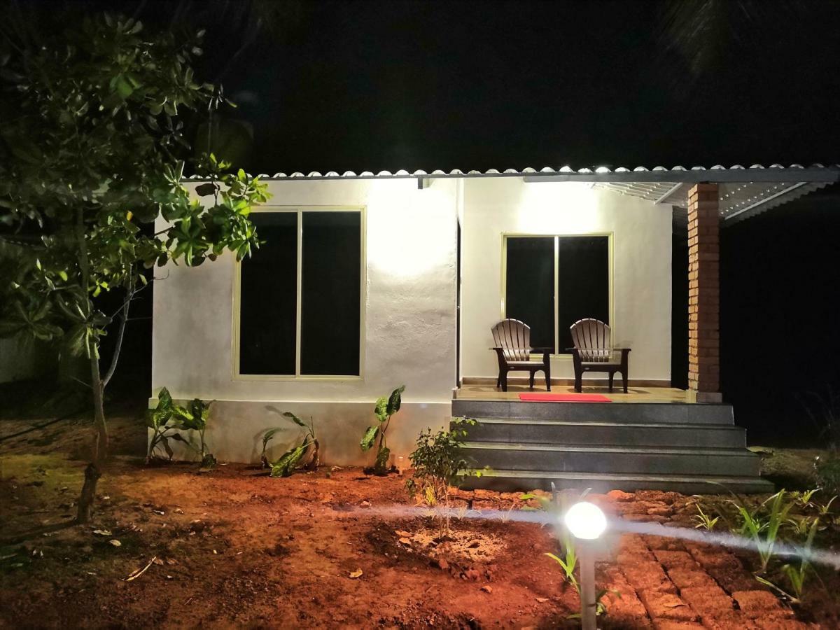 Vishraanti Beach Stay Kumta Exteriör bild