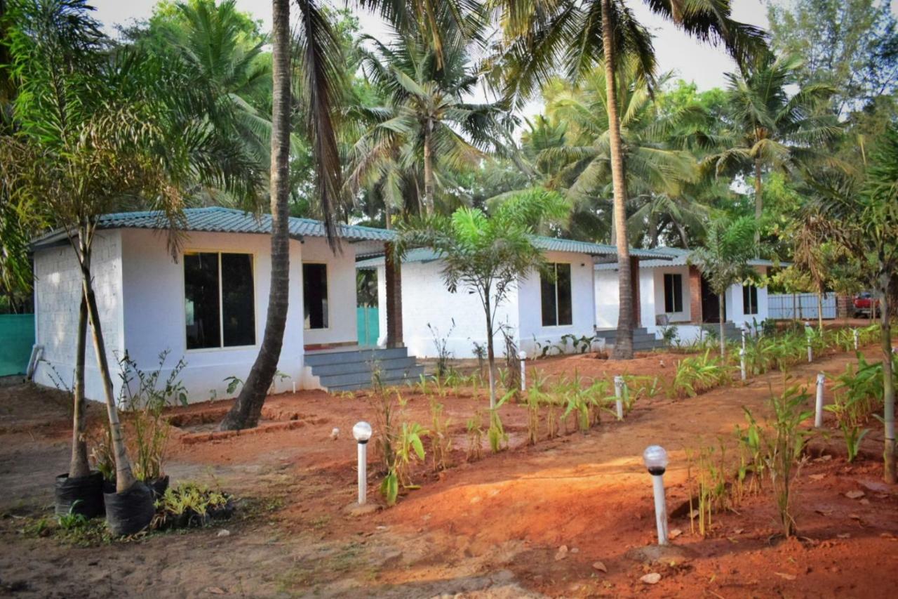 Vishraanti Beach Stay Kumta Exteriör bild