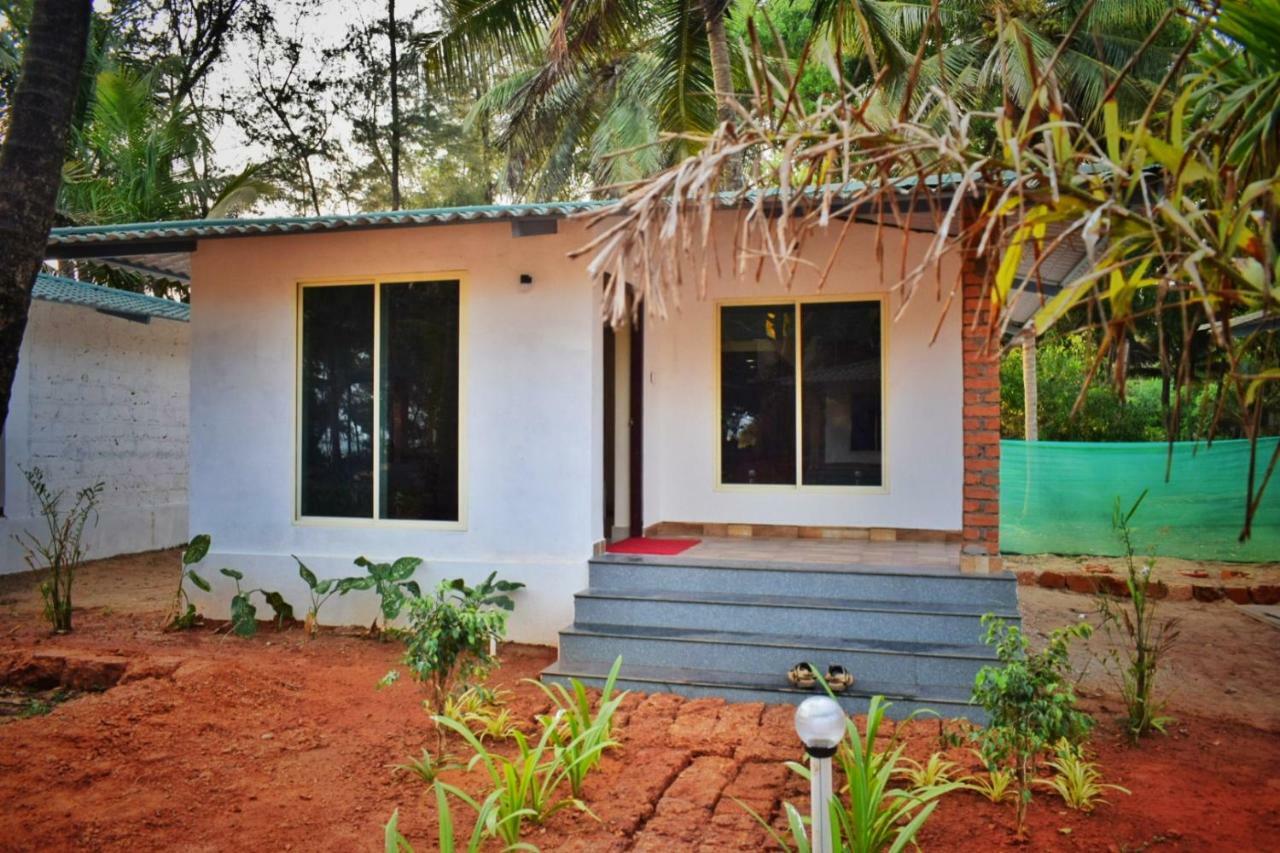 Vishraanti Beach Stay Kumta Exteriör bild
