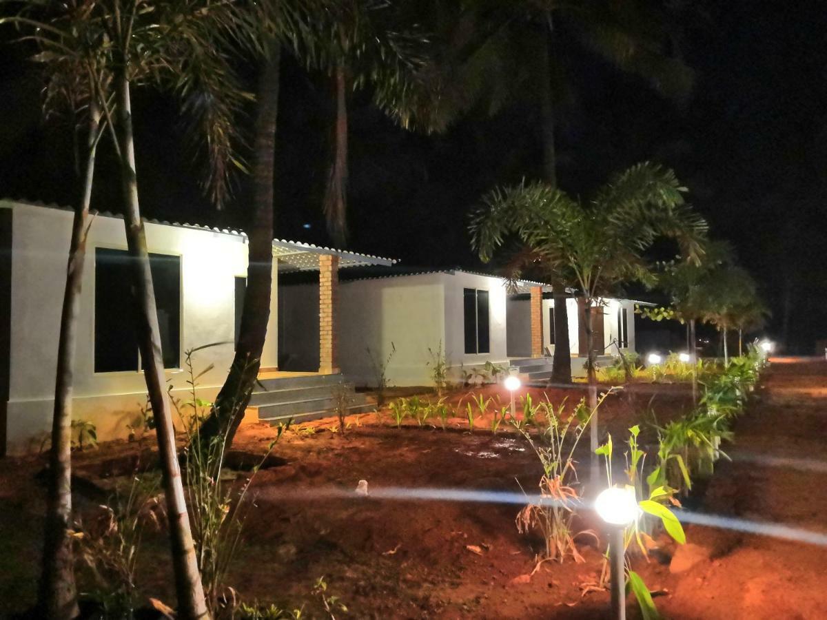 Vishraanti Beach Stay Kumta Exteriör bild
