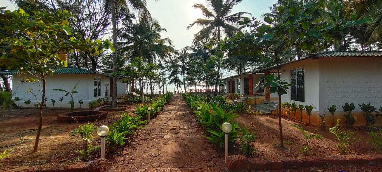 Vishraanti Beach Stay Kumta Exteriör bild