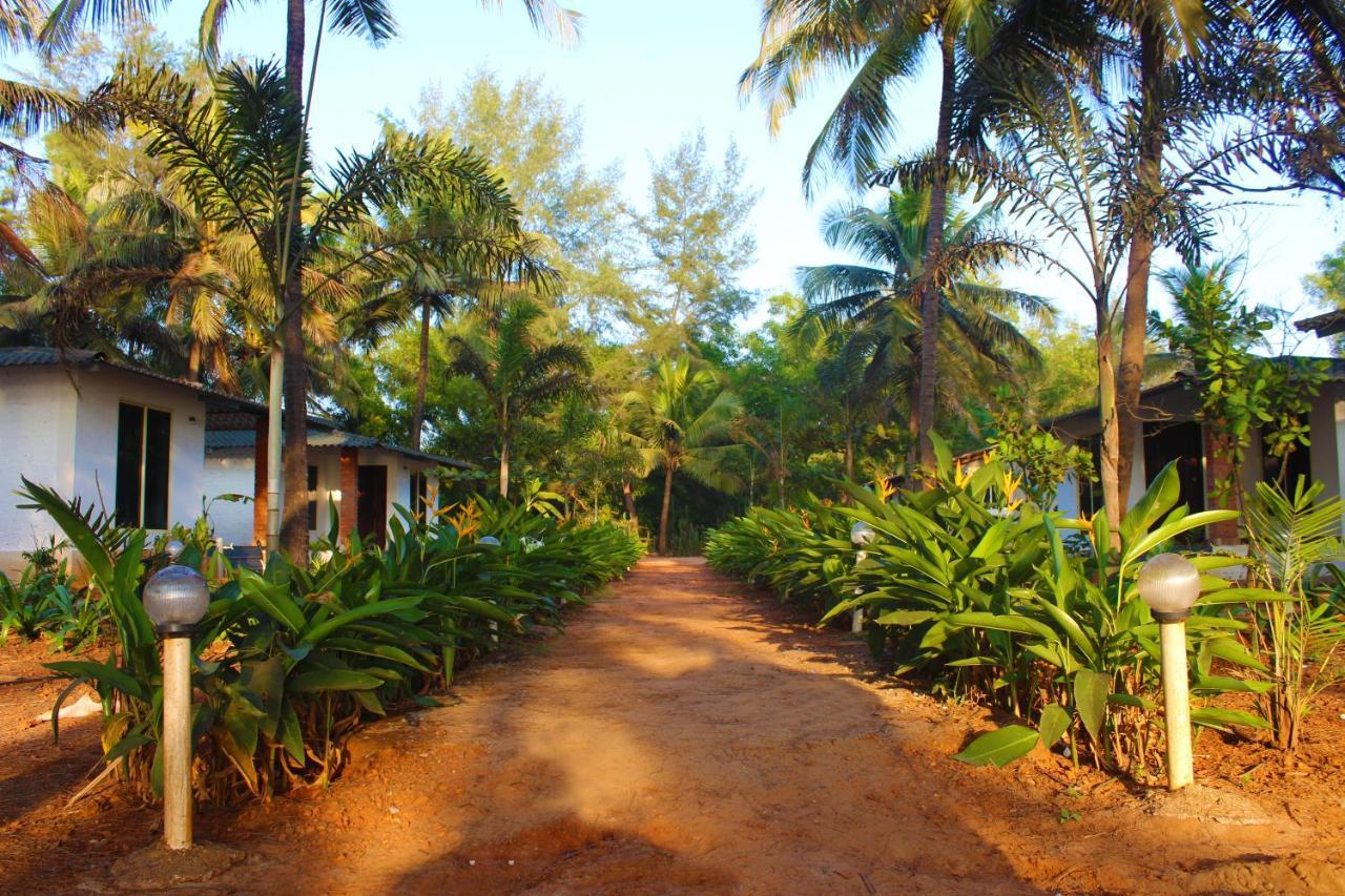 Vishraanti Beach Stay Kumta Exteriör bild